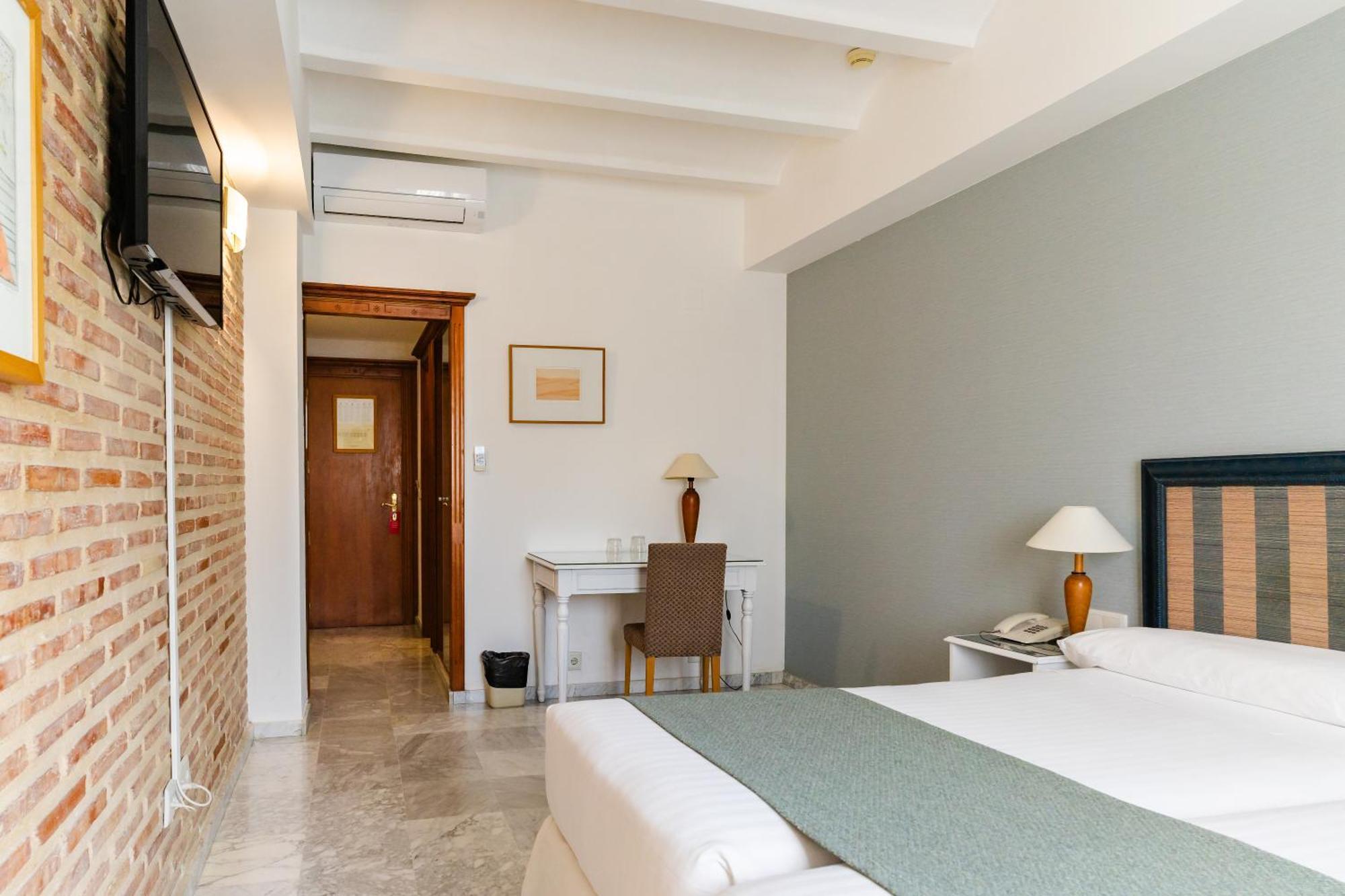 Ad Hoc Parque Otel Bétera Dış mekan fotoğraf